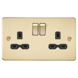 Knightsbridge 13A 2 Gang Switched Socket with Twin Earths - Brushed Brass with Black Insert
