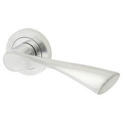Altro Polished/Satin Chrome Door Handles on Round Rose - Knightsbridge Range