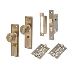 Hampstead Antique Brass Reeded Bathroom Mortice Door Knobs on Backplate Pack - Miller Range - 205 x 52mm