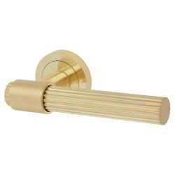 Altro Satin Brass Lines Door Handles on Round Rose - Eva Range