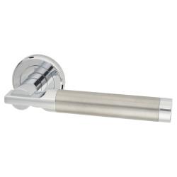 Serozzetta by Carlisle Brass Satin Chrome/Polished Chrome Door Handles on Round Rose - Azul Range