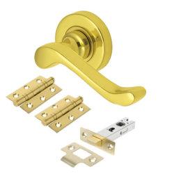 Heritage Brass by M Marcus Polished Brass Scroll Latch Door Handles on Rose Pack - Bedford Range