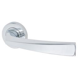 Serozzetta by Carlisle Brass Polished Chrome Door Handles on Round Rose - Scopo Range